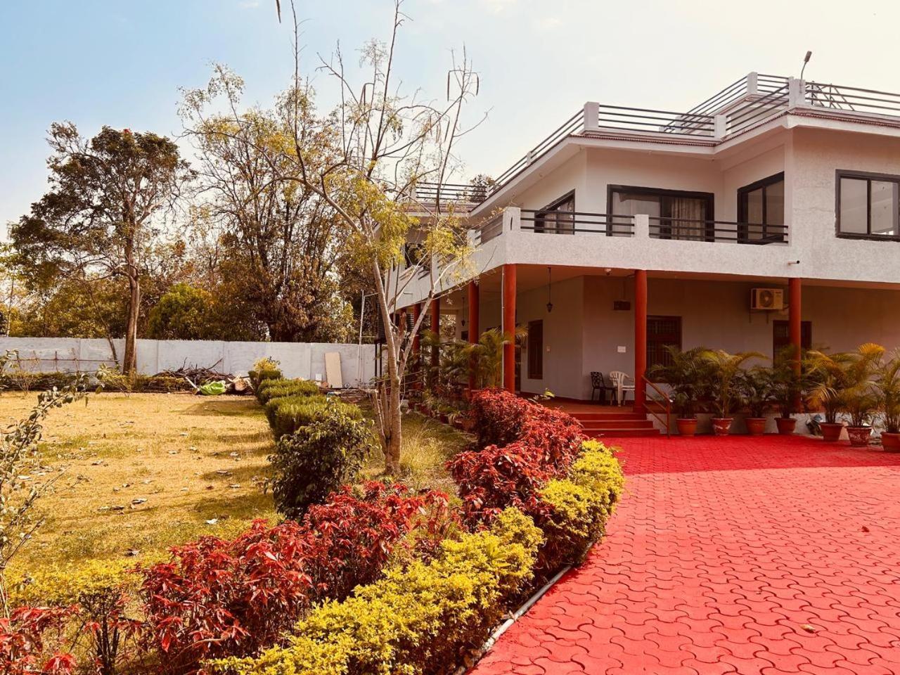 The English Gaon 4 Bhk بوبال المظهر الخارجي الصورة
