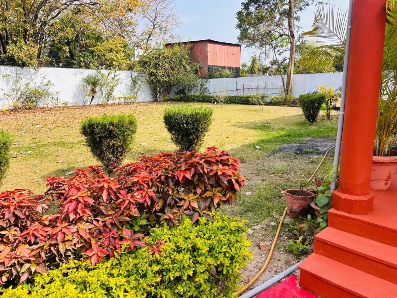 The English Gaon 4 Bhk بوبال المظهر الخارجي الصورة